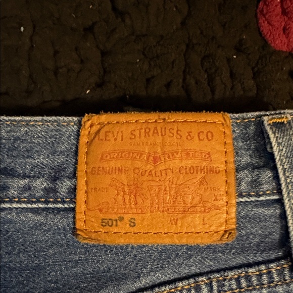 Distressed Levi’s Premium 501 S - Picture 4 of 13